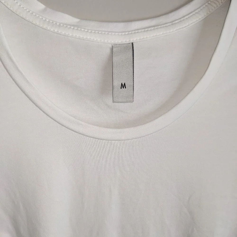 White Gajigaji Short Sleeve Knot Front Crop Top in a Misses size Medium - Picture 6 of 13